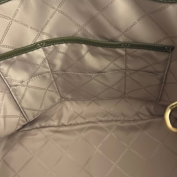Michael Kors Brooklyn large olive leather grab bag - Picture 11 of 14